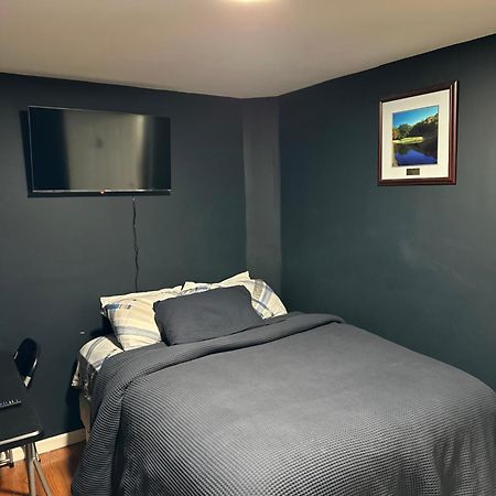 Fidelia Crystal Room, Queen Bed Minutes From Newark Liberty International Airport And Newark Penn Station Irvington Eksteriør billede